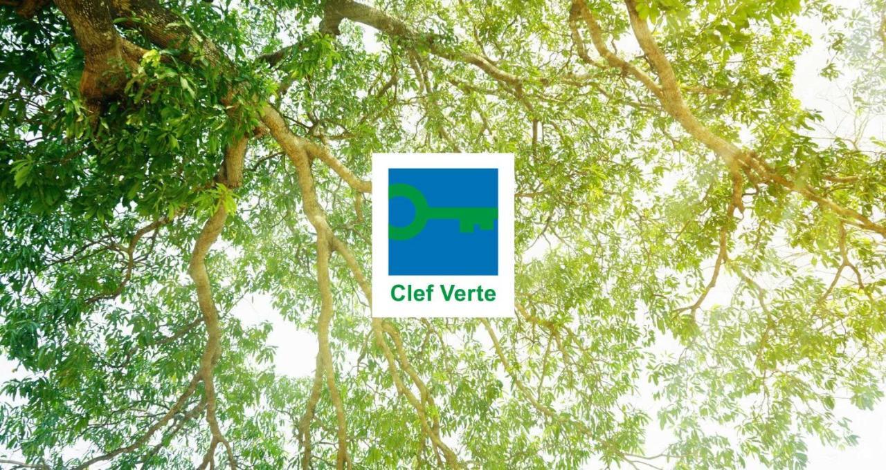 Auberge De Jeunesse Hi Genets ภายนอก รูปภาพ